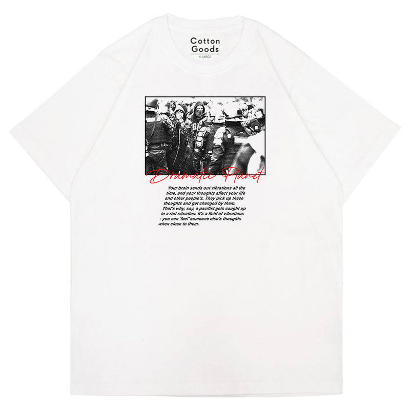 DRAMATIC PLANET WHITE GRAPHIC OVERSIZED TEES